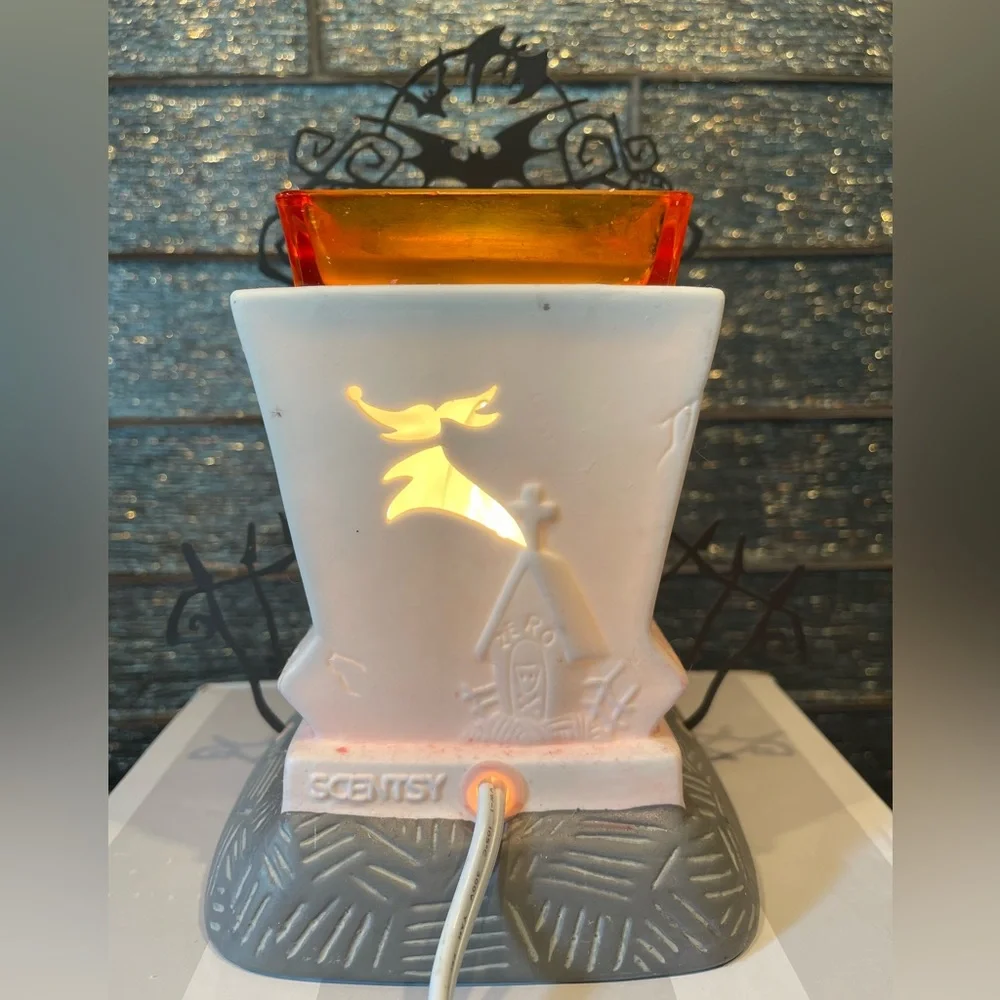 Scentsy Warmer The Nightmare Before Christmas Jack Skellington Halloween Sally